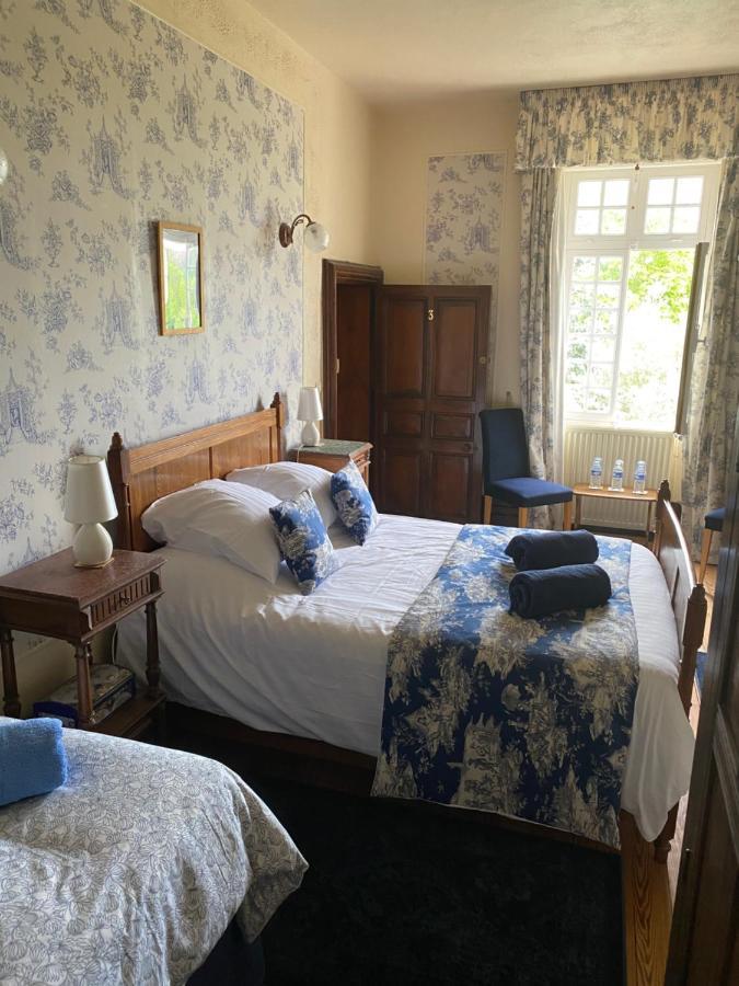 Bed and Breakfast Le Logis Des Quatre Puits Neuvicq-Montguyon Exteriér fotografie